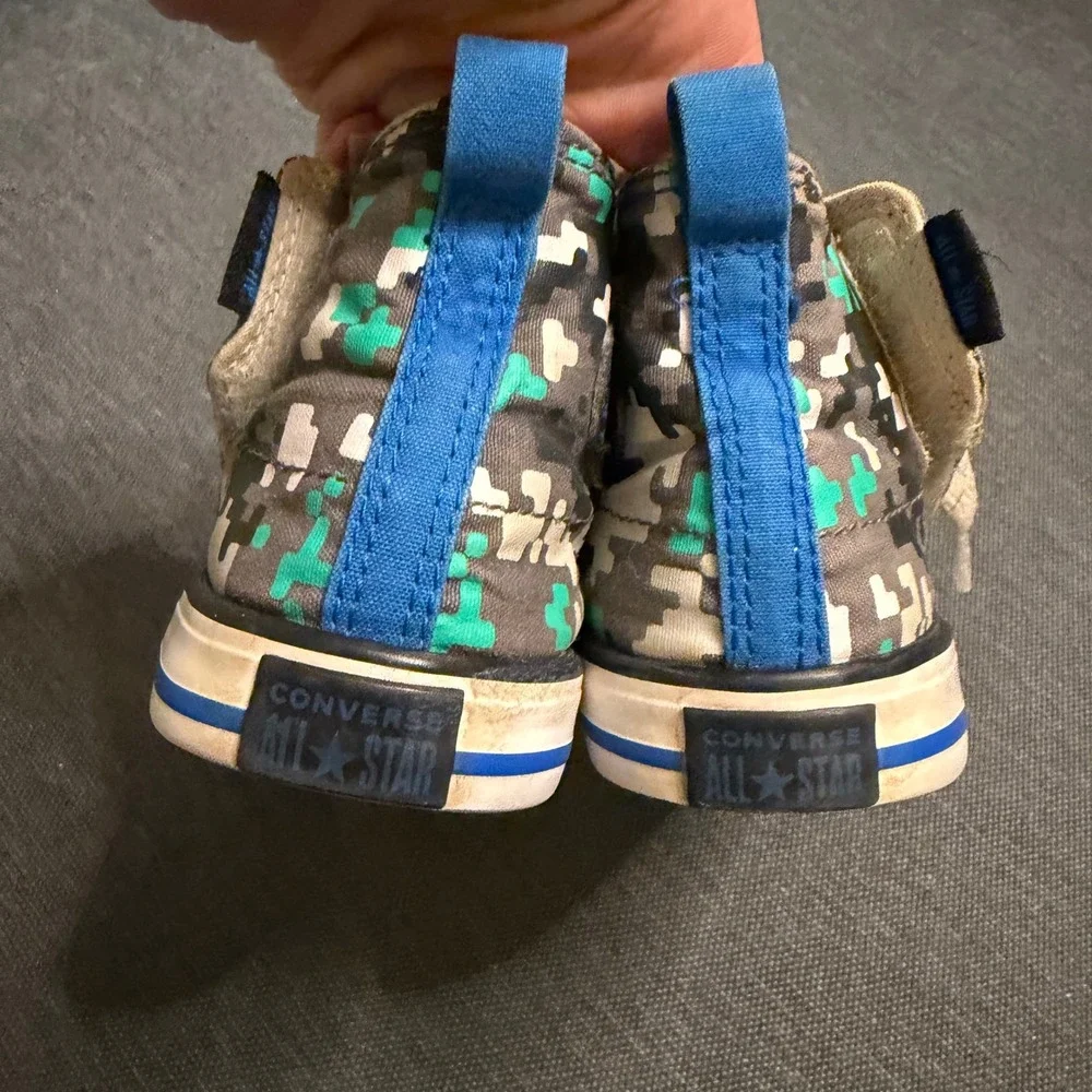 Converse Chuck Taylor All Star Toddler Digital Camo Grey Teal High Top Sneakers‎